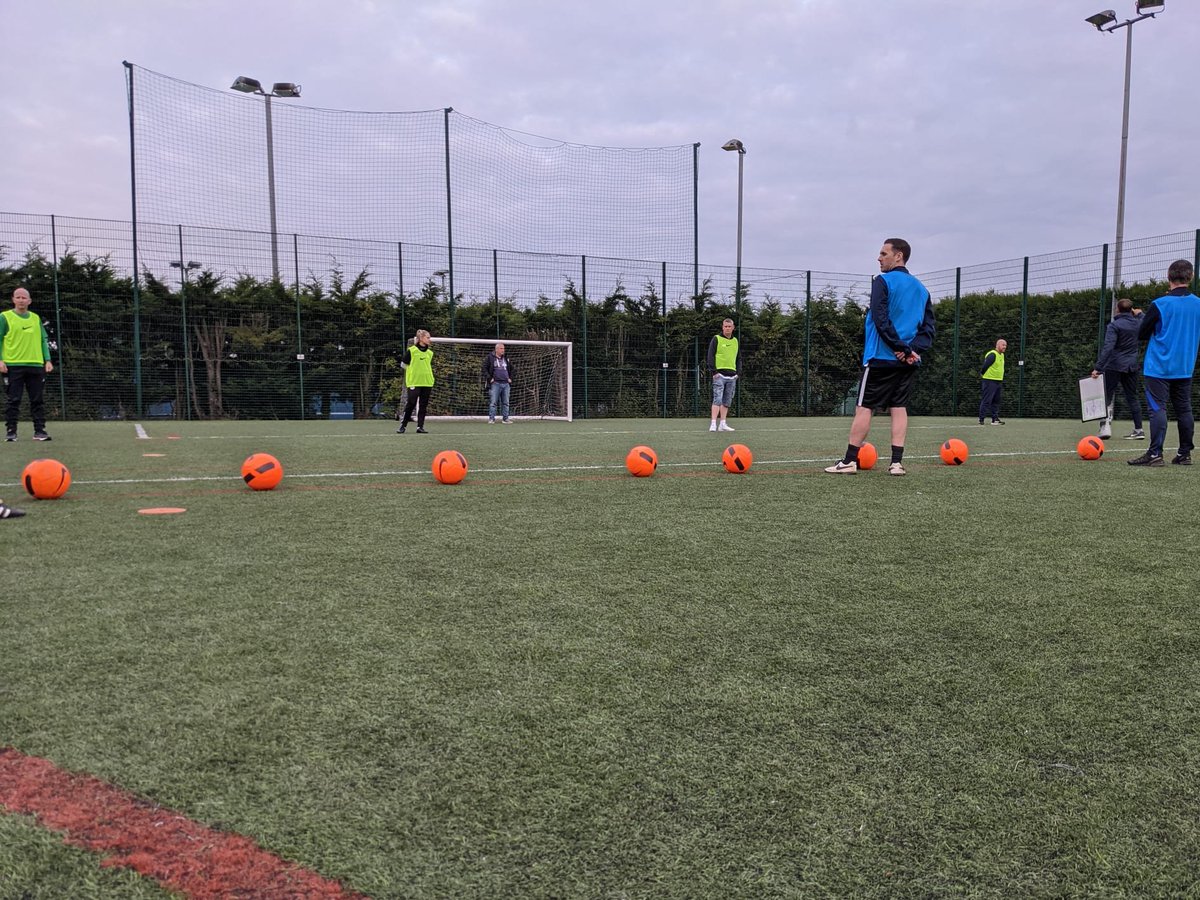 We held our seventh 'Planning for Success' workshop yesterday, aimed at those coaching 12-16 year olds. 

Always nice when volunteers want to stay and chat at the end! 

A big thank you to <a href="/Streets_72/">David Streetley</a>, as well as <a href="/SGBartlettcoach/">Steven Bartlett ⚽🎓📖 🇬🇧</a> for his cameo role 👍