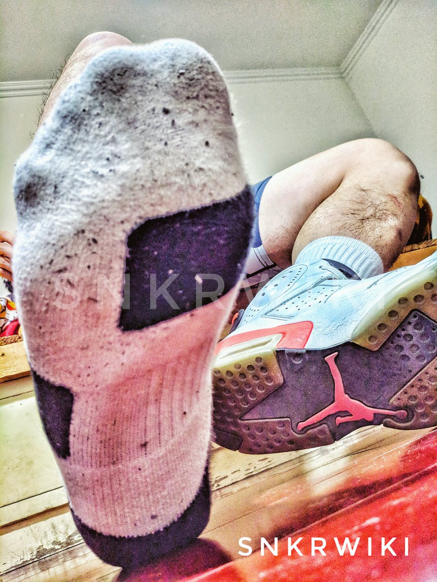 SNKRWIKI's tweet photo. 乔6的质感,就是穿在脚上想出手,卖掉了又想买回来的那种,又爱又恨
👟 Nike Air Jordan 6 Retro 'White Infrared' (2014) Size 13
#airjordan #aj6 #size13 #us13 #nike https://t.co/etELXNQvW7