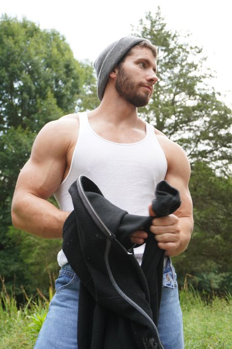 i'm live now @ https://t.co/yeHcJCwbe3

#sexymen #men #sexy #hotmen #gay #hotguys #muscle #fitness #handsome