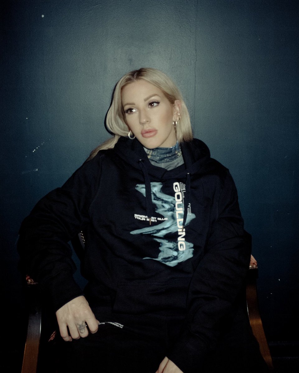 elliegoulding's tweet photo. I am officially a diva and proud 💅🏻 I have the most demanding tour rider in the world. We are plastic free, zero waste backstage, and 100% powered by renewables. Thank you so much @livenationuk for helping me and my team with our dream- https://t.co/9wbuMggWra