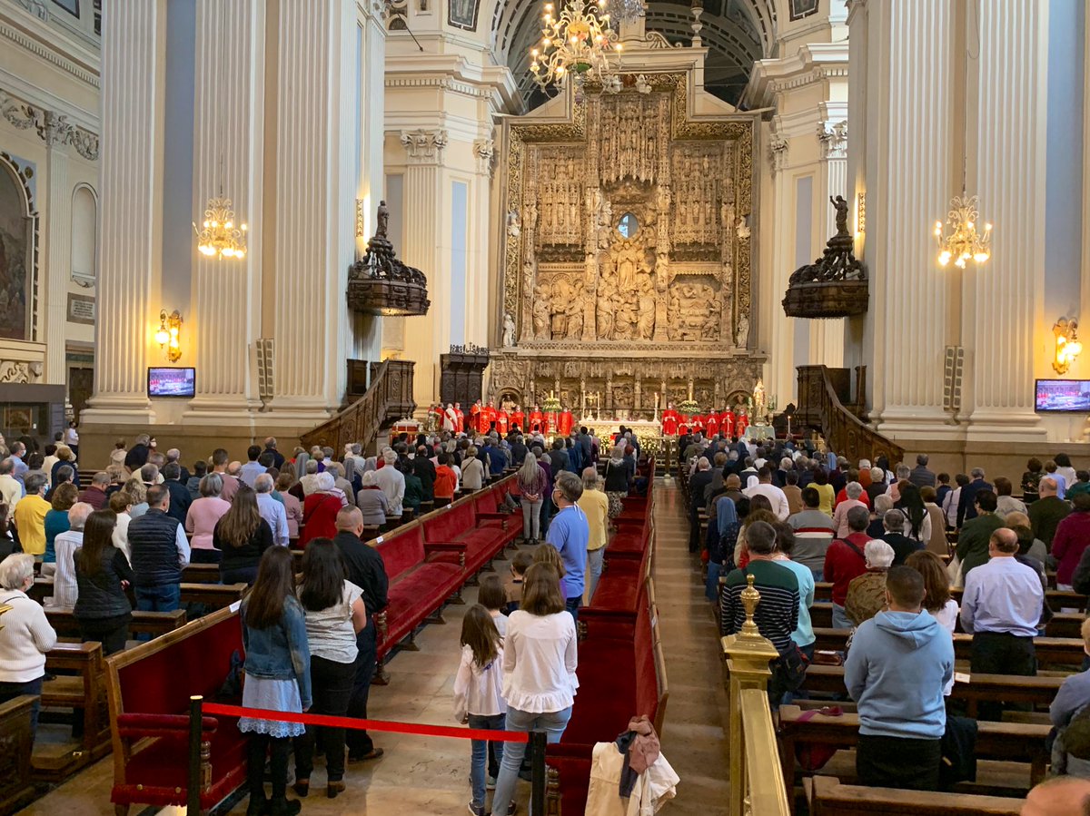 #PorUnaIglesiaSinodal #VitaEnZaragoza El Pilar se viste de fiesta para invocar al Espíritu Santo y pedir la protección de María al empezar el camino sinodal en la Archidiócesis <a href="/SeminarioZgz/">Seminario Zaragoza</a> <a href="/iglesiaenaragon/">Iglesia en Aragón</a> <a href="/ep_aragon/">Europa Press Aragon</a> <a href="/CopeZaragoza/">Cope Zaragoza</a>