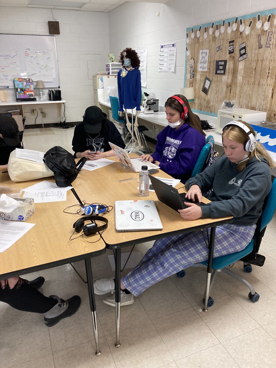 BMattCHS's tweet photo. The BioMed classes had a busy week!  Testing our heating in MI https://t.co/RPY0TluqMH