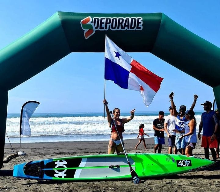 cuadernosaguila's tweet photo. Felicitaciones a nuestra atleta @steviebodden ganadora de la prueba SUP RACE del #SurfFest en #Guatemala. Stevie recorrió 16km en 1 hora, 58 minutos.
🥇Primer lugar para Panamá🥇
👏¡ENHORABUENA! 👏🏻👏🏻
#surf https://t.co/JdwxW7fB3d