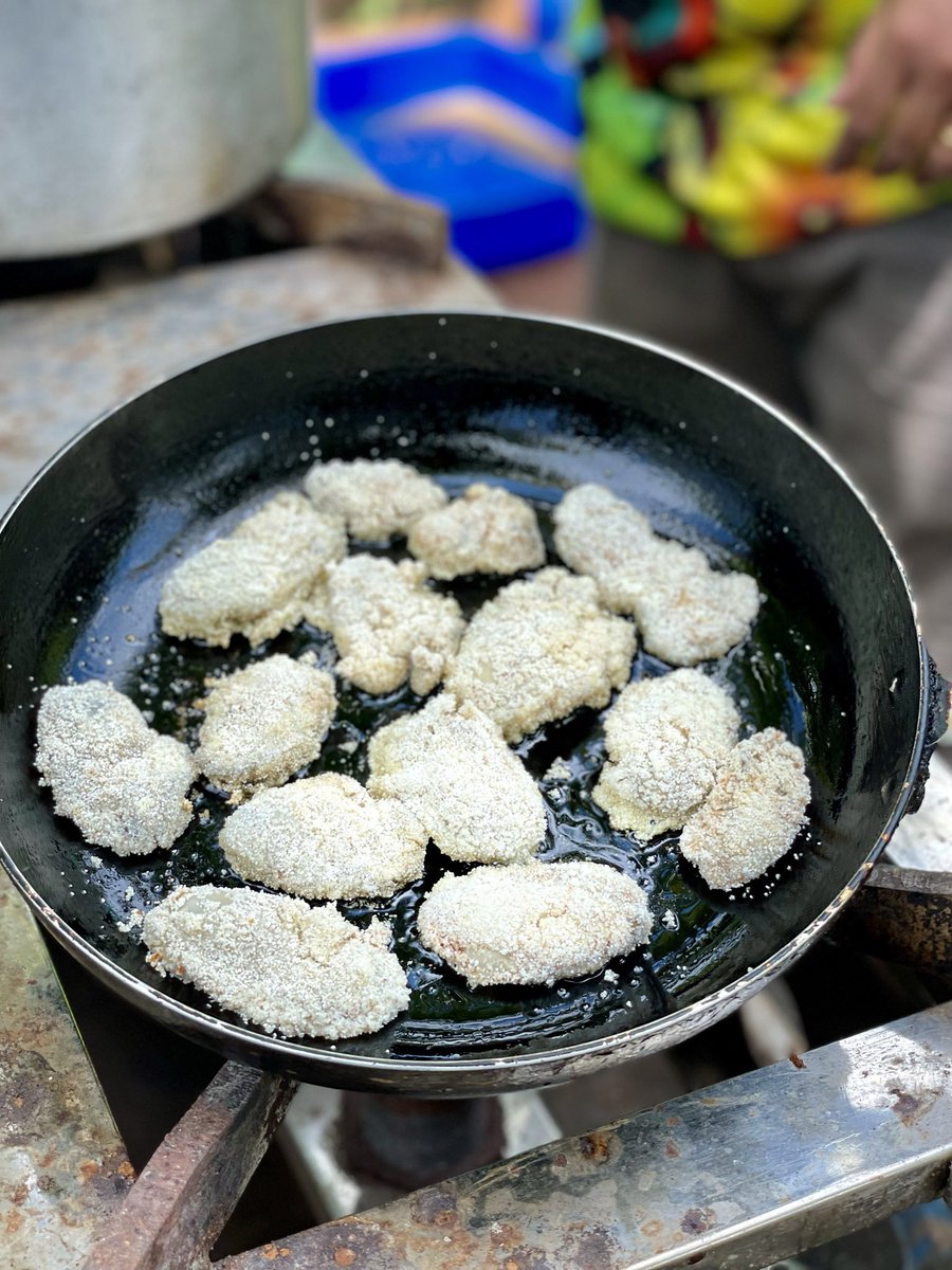 ChefTZac's tweet photo. This Oyster Masala Rava Fry that we had freshly prepared on the banks of the Sal River in the south Goan fishing village of Assolna is a testament to the fact that Goans make some of the best rava frys in the country. #COTRGoa https://t.co/bIaxvWqNz1