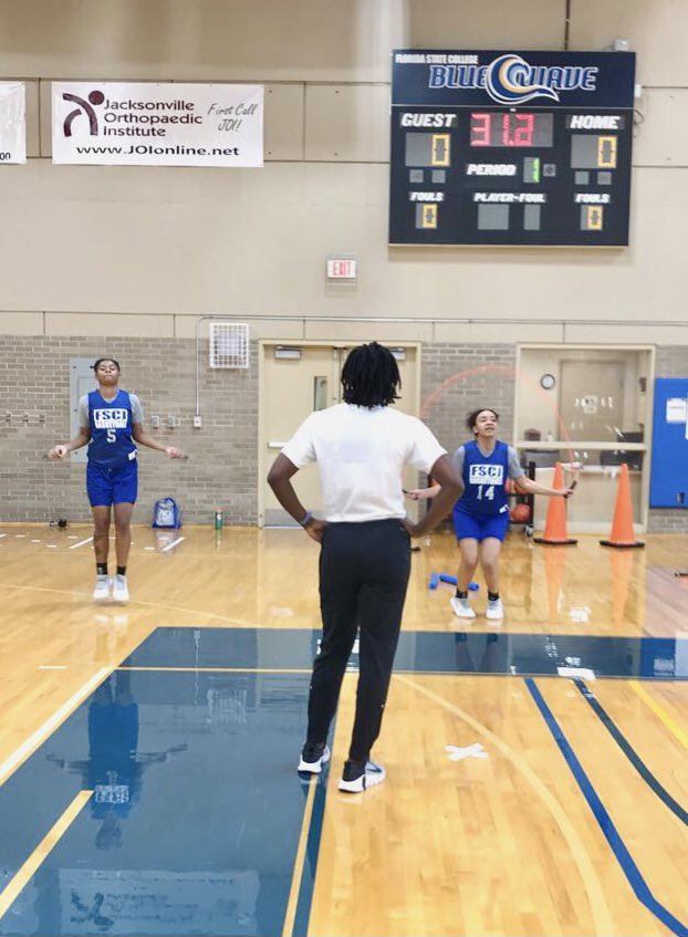 FSCJWBB's tweet image. Proud of our crews effort and progress yesterday. With 16 days until we tip-off and still working to find our routine, build our team and staff; little steps are big moves. Rebuilding is hard, but a strong foundation is essential for long-term success. Marathon, not a sprint 🌊🏀