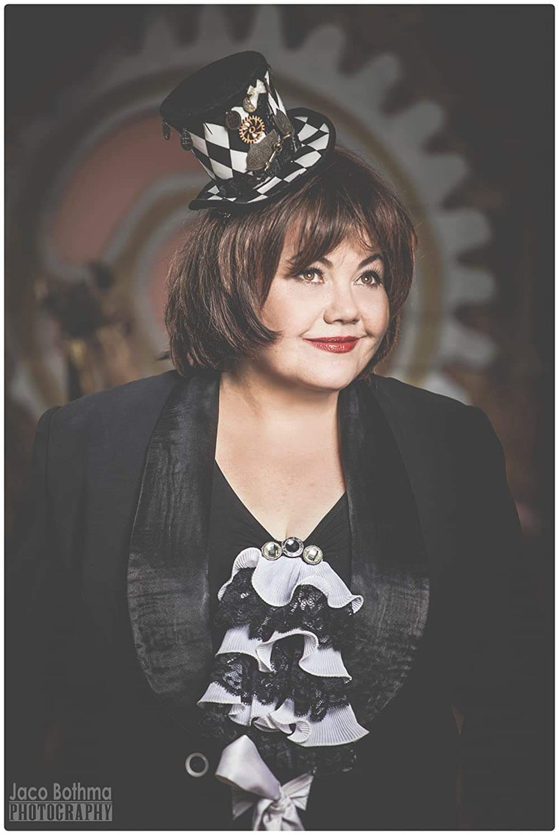 eefact's tweet photo. Ons sien verskriklik baie uit na ons kuier saam met Lizz Meiring komende Vrydagaand in Melkbosstrand. Veilig reis Lizz en ons sien jou Vrydag

Trots aangebied deur Entertainment &amp; Event Factory

#LizzMeiring #EEFactory
@LizzMeiring https://t.co/MHNa2Tk8fm