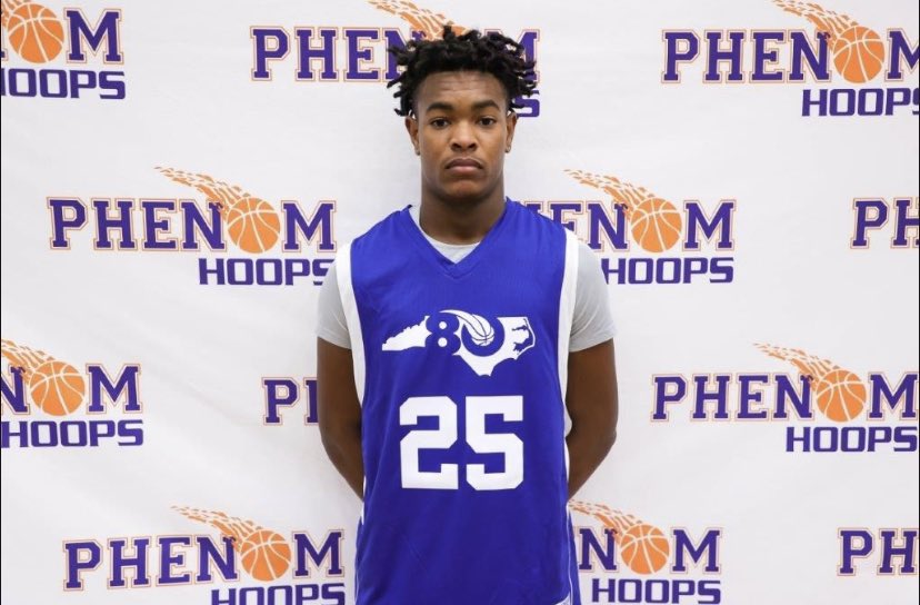 DeAjaiDawkins30's tweet image. 6’3 2025 Howard Herbert (#TrinityChristianSchool) is a young prospect worth taking note of. The combo guard has shown his usefulness in transition as well as well as half-court settings. Will be able to score at the varsity level very early-on. #NCTop80 #PhenomHoops