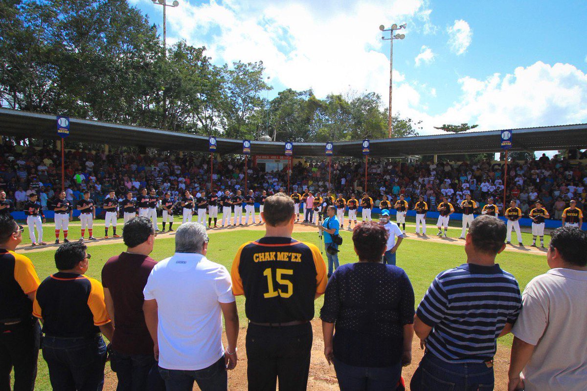 Hace tres años inauguramos la Liga Estatal de Beisbol “Carlos Joaquín González”, que fue pilar importante en el impulso deportivo que dimos durante 3 años. 
Un grato recuerdo para los amantes del rey de los deportes. 
¡Excelente fin de semana!