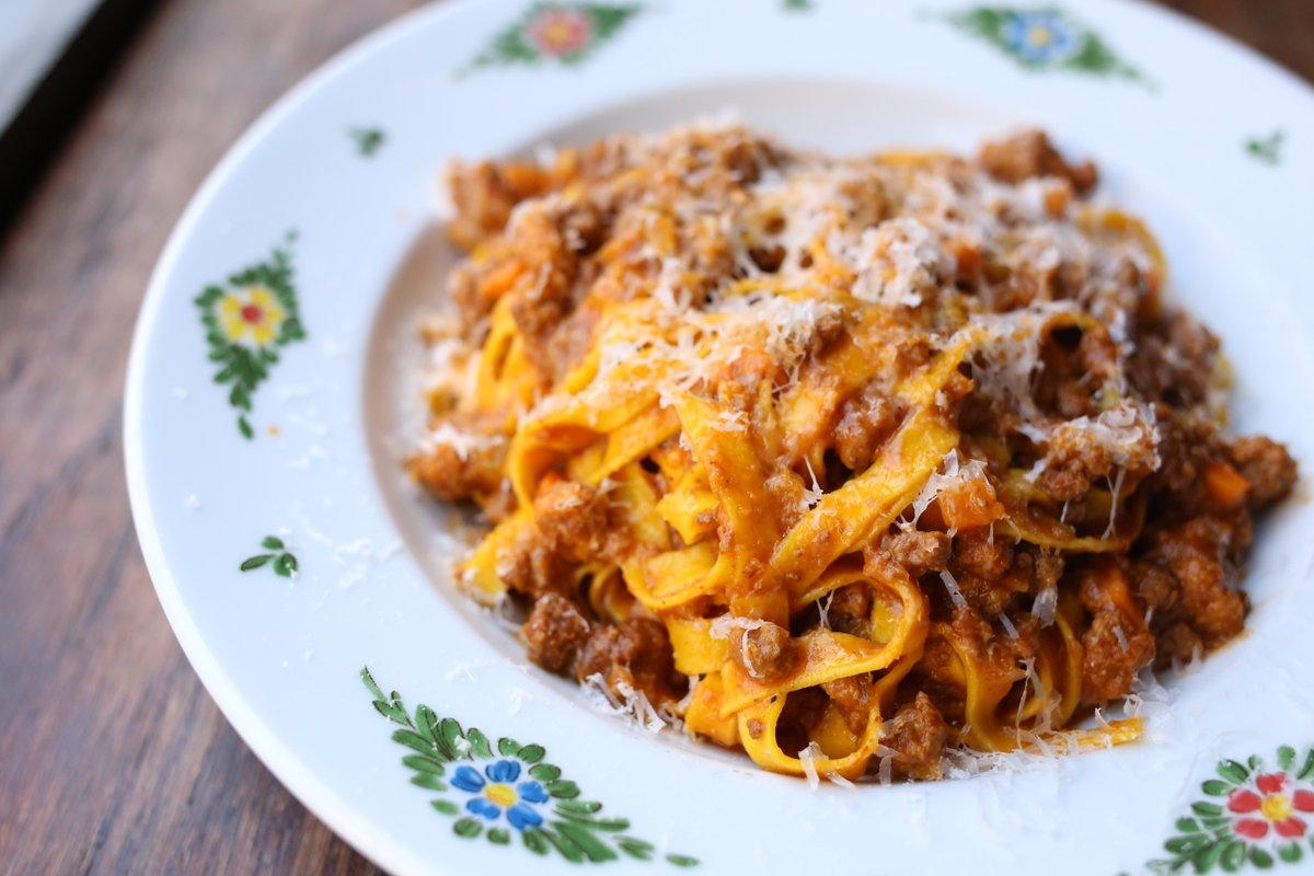 RooseveltField's tweet photo. Osteria Morini is THE place for the best handmade pasta and THE place to enjoy National Pasta Day!
#OsteriaMorini #pasta #NationalPastaDay #FoundAtSimon #TheRestaurantCollection #DineRooseveltField https://t.co/h9TkncowbO