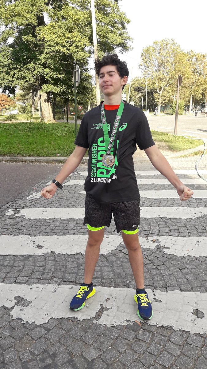 HAKAJUSTDIDIT's tweet photo. Finisher ! 4h43 ... à cause de papa 😜 mais bon sans entraînement... vous faites ça comme test @PorteParoleMI pour rentrer dans la police ? Les did sont prêts pour une vraie société inclusive 💙 https://t.co/3ibSpAz0ro