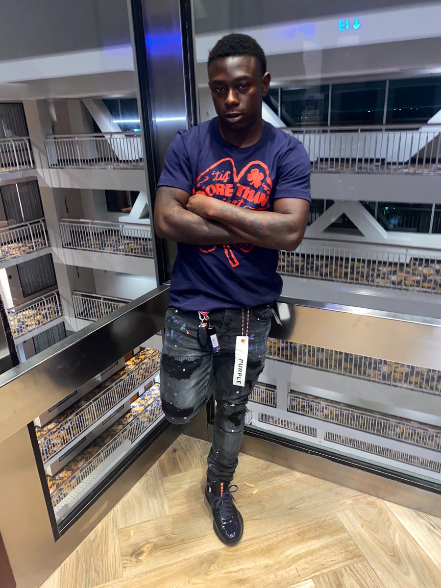 800Bandz's tweet photo. https://t.co/3FHUKf4J2f
