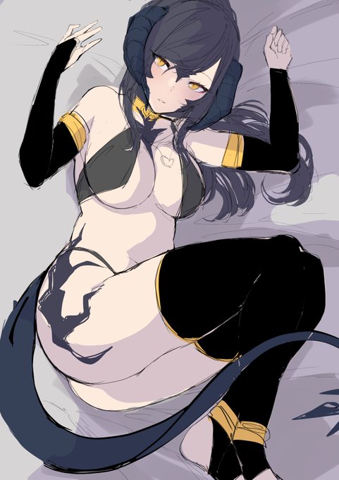 過去絵とポーズ被りはしてないな……ヨシ!🦎 