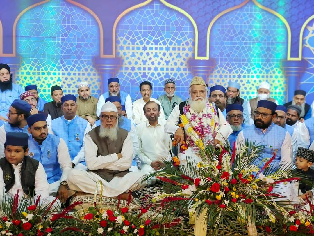 ORCMQM's tweet photo. سربراہ تنظیم (ایم کیو ایم پاکستان) بحالی کمیٹی ڈاکٹر فاروق ستار بھائی کی گلبہار نمبر 1 میں ماہ جشنِ ولادتِ رسول ﷺ کے سلسلے میں نکالی جانے والی ریلی میں شرکت بعد ازاں ایف بی ایریا بلاک 16 مسجد غفران میں حمدوثنا کی محفل میں بھی شرکت کی۔
#MQMPakistan https://t.co/9ZHWK5XtTA
