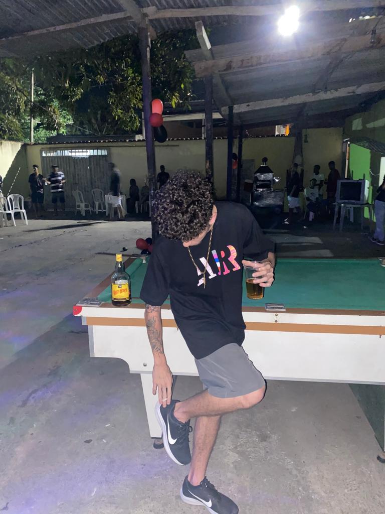 Não é lança perfume, é que nós só lança perfume caro 🥵
