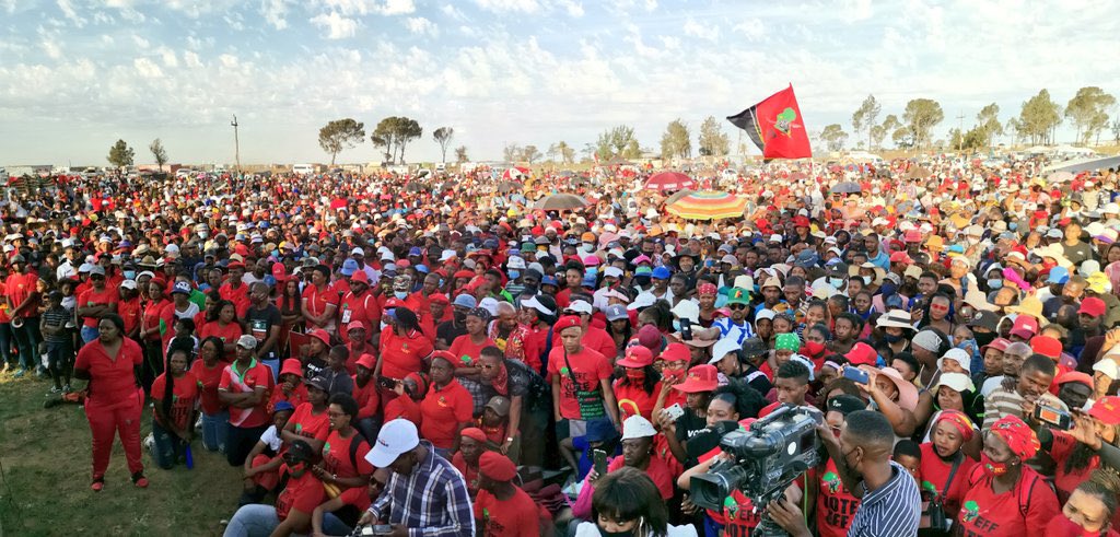 ali_naka's tweet photo. Comrades are struggling https://t.co/hQXB51BPGF