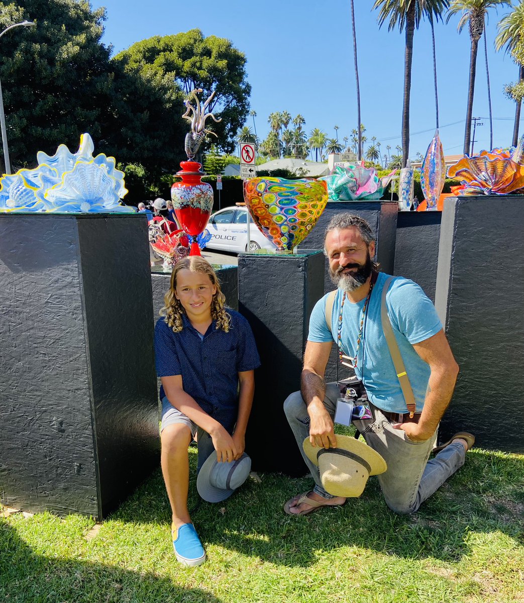 CommunityLifeBH's tweet photo. The Beverly Hills Art Show ends today, so be sure to come by! Weโre open 10 am to 5 pm in Beverly Gardens Park.
Come see artist Bryon Sutherland and his amazing glass creations at Booth #312.
For more information please visit https://t.co/kLCGFxQ1vV
#CommunityLifeBH #BHArtShow https://t.co/FHc9m6VpRA