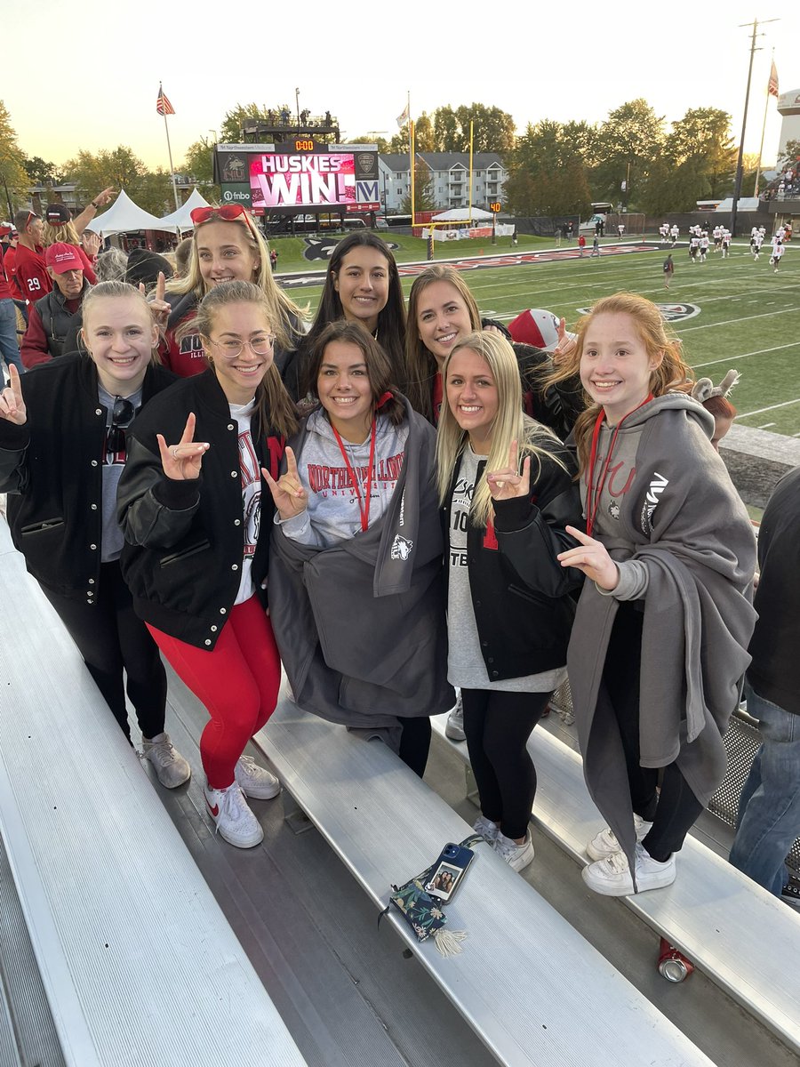 Big Huskie win!! #huskiessupportinghuskies <a href="/husk_experience/">Huskie Experience</a> <a href="/___lyss____/">alyssa alashari</a> <a href="/natalie_hamp/">Natalie</a> <a href="/martzkelsey/">Kelsey Martz</a> <a href="/LianaMarie7998/">Liana</a> <a href="/isabellegwest/">Isabelle West</a>