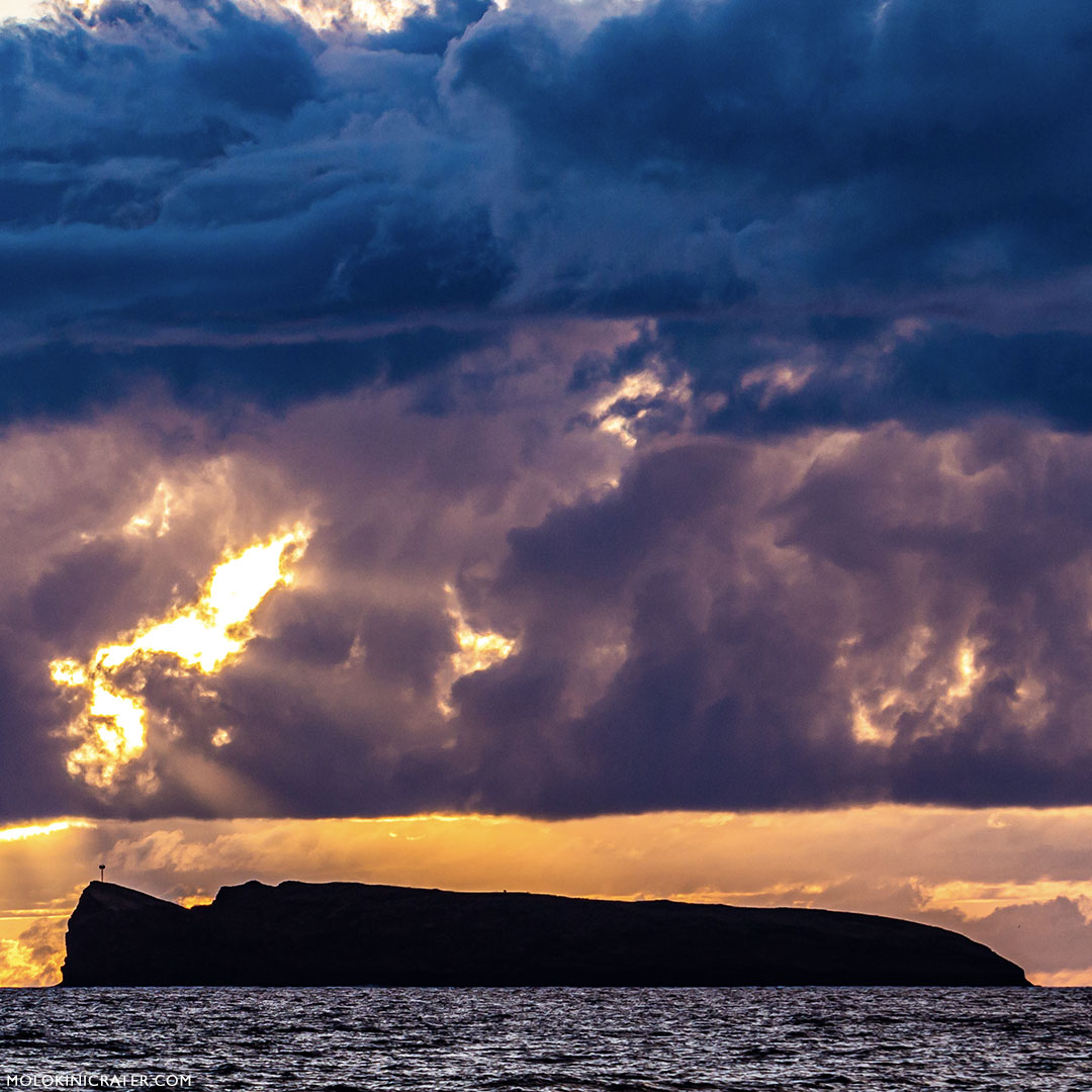 Molokini during a particularly dramatic sunset. #mauisunset