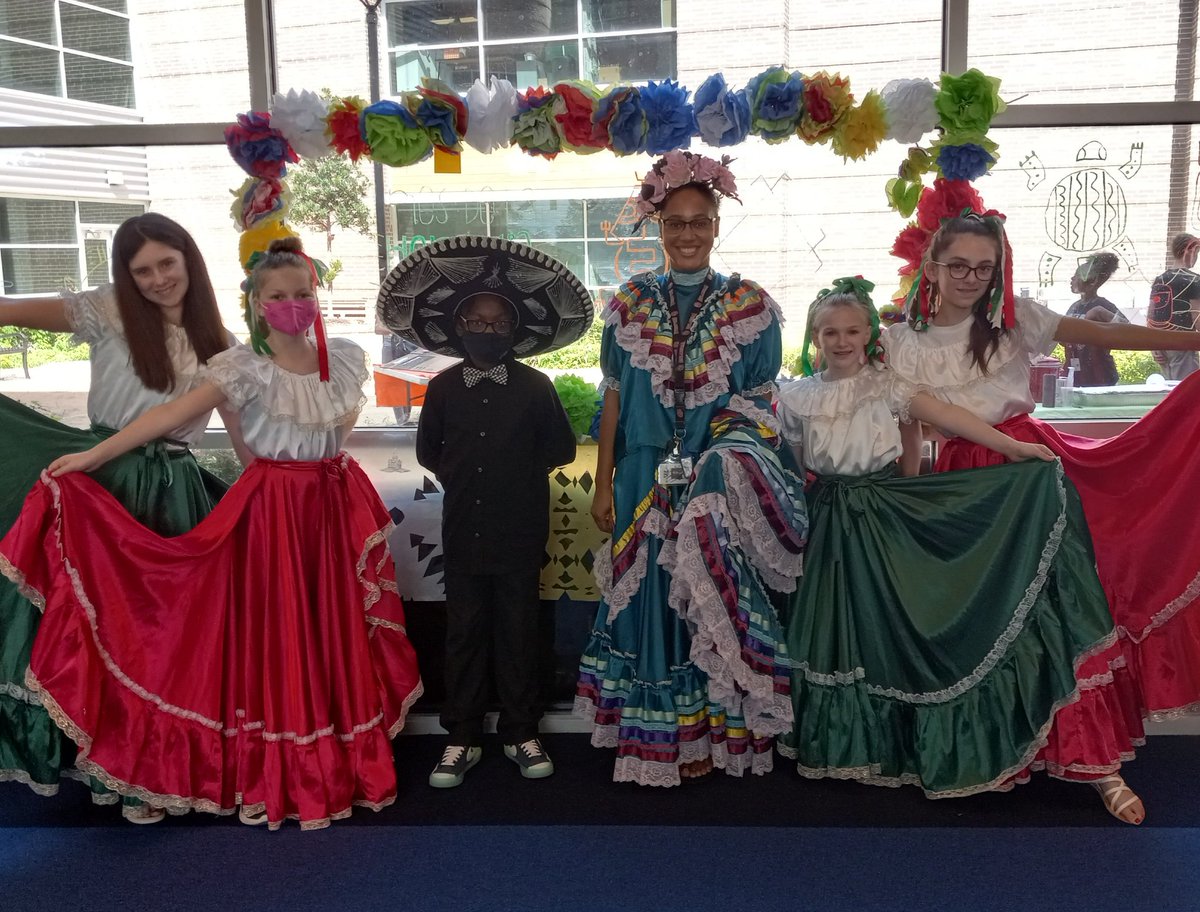 We had a wonderful time on Friday as we honored Hispanic culture through dance and student research. <a href="/HumbleISD_WLMS/">West Lake Middle School</a> <a href="/KenHodgkinson/">Dr Ken Hodgkinson</a>