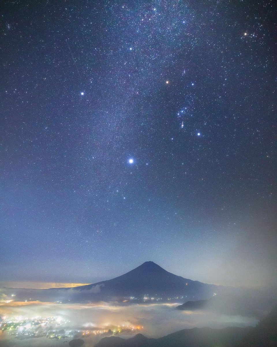 euamoastronomia's tweet photo. Noite estrelada no Japão.
📷: Juro Osawa
#science #ciencia #astronomy #astronomia #astrophotography #astrofotografia #universe #universo #space #espaço #japan #japao #starry #estrelado #star #estrelas #sky #ceu https://t.co/Gcsn5zTGm3