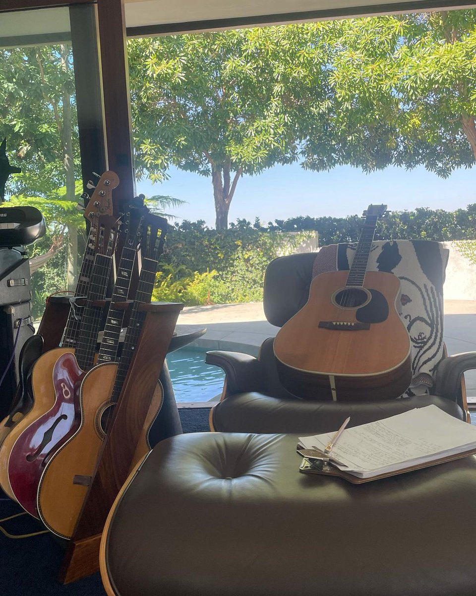 Tom Grennan tweet media