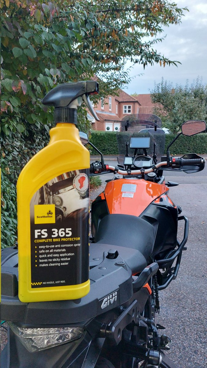 FliesOnTheVisor's tweet photo. Sadly it appears to be that time of year again #fs365 @Scottoiler https://t.co/2eD4LZ4V14