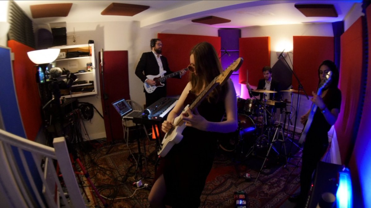 gracehrst's tweet photo. Burying myself deep into the video edit today for the @theprogspace festival next month!

Big thanks to the peeps at Old Street Studios for helping to pull this madness off! https://t.co/k4Kdvermah