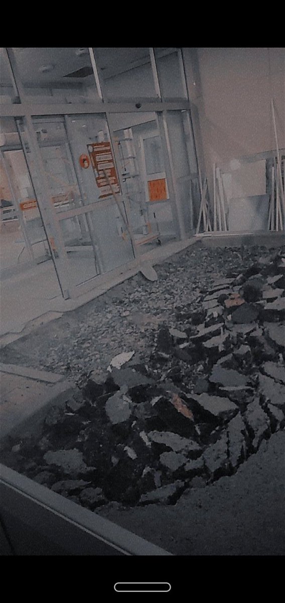 Belediyemiz hızını alamamış hastaneyede yol çalışması yapmış.