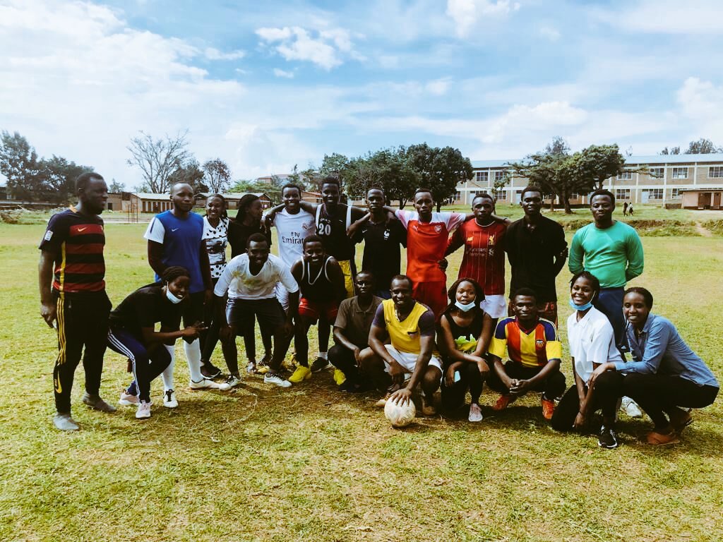 Rwandachemists's tweet photo. Sports are among the things that keeps us healthier; this last friday, level 3 chemistry students had a friendship football match where bio-organic chemistry won 2-1 of environmental chemistry.
Chemistry have to reach in all sectors of life! #healthylife
Our chemistry our value✊ https://t.co/huzpZA7Ii1