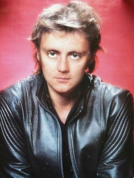 roger in a photoshoot, 1984 ❤
