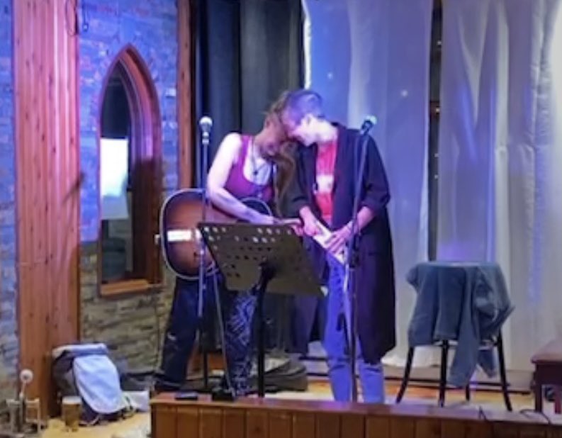 nanceevdb's tweet image. This friendship 🦋❤️🦋
#EmyTaliana #DomP_C #WynonnaEarp