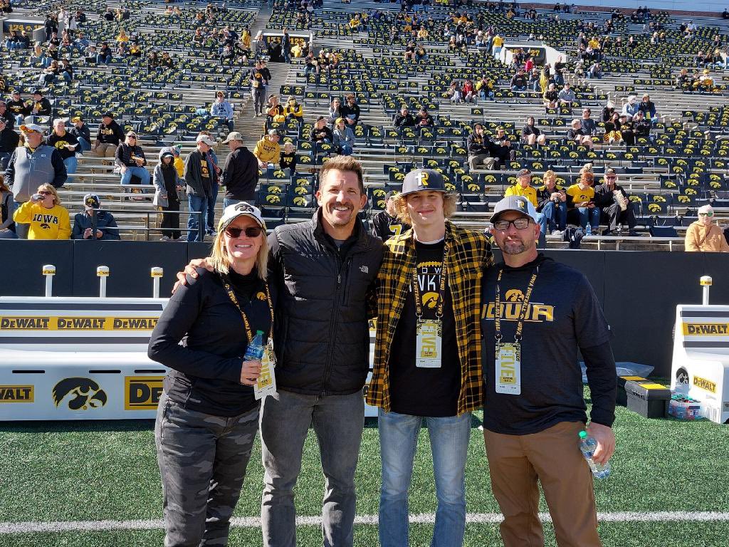 LeviDaniel__23's tweet photo. Thank you @HawkeyeFootball @BlairRIVALS @ScottSouthmayd @Krisanne_Ryther @LadellBetts46 had a great time at the visit! Can’t wait to watch the Hawks finish their season! https://t.co/kCqR4yIR6y