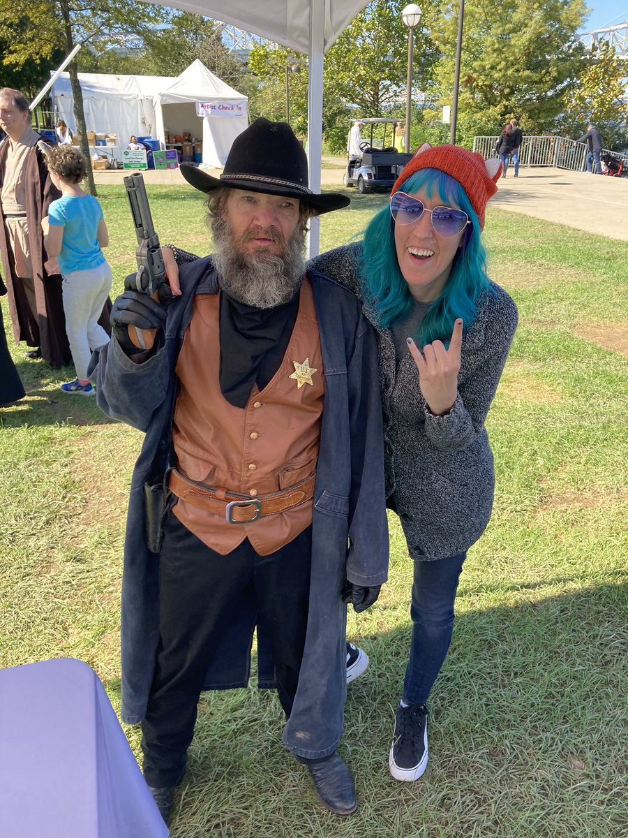 Day two of <a href="/ViaColoriKY/">Via Colori KY</a> and we are having so much fun! Come see us now until 5pm at the big four bridge