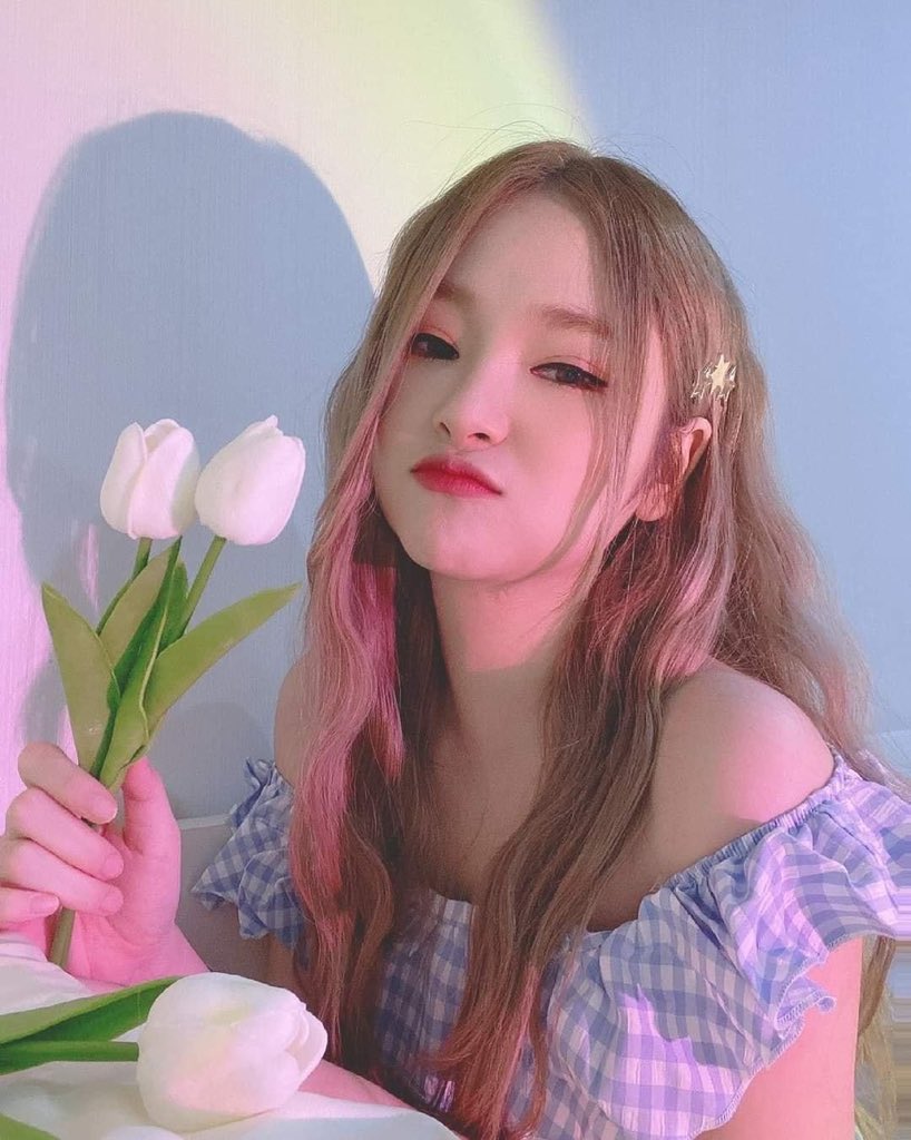 WatchRoseQuartz's tweet photo. [17/10/21] IG : @every.eing ~ อิอิ

#Eing #RoseQuartz #Venus #Tpop #Gen1  #gen1wontgonewithnothing #รุ่น1ไม่ไปฟรี https://t.co/BoCXE27OGp