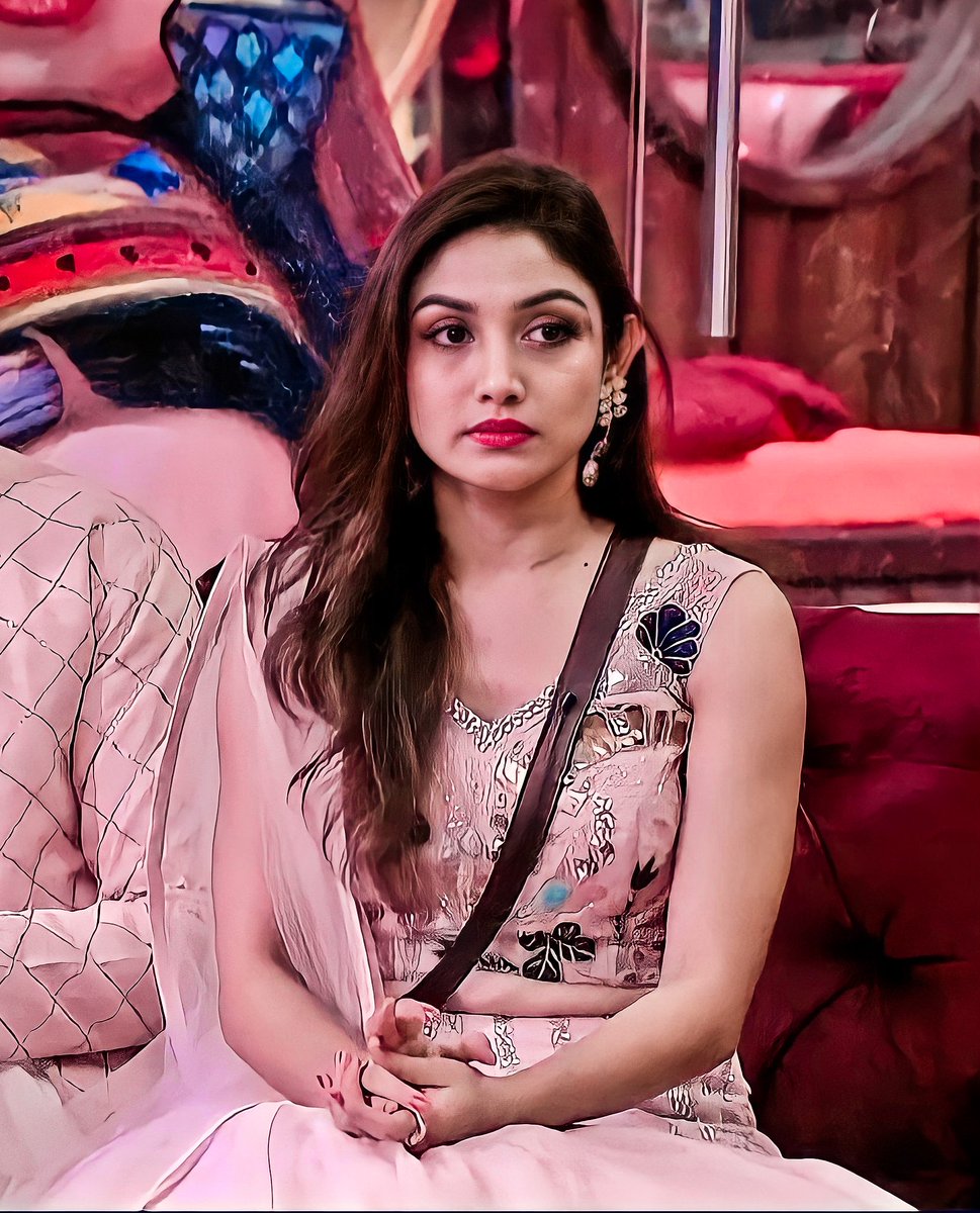 Muzzammilthakur's tweet photo. Who do you want to see in Top-5

Retweet- #TejasswiPrakash 🔁
Like- #DonalBisht ❤
#BiggBoss15 https://t.co/V7qgXLrMuf