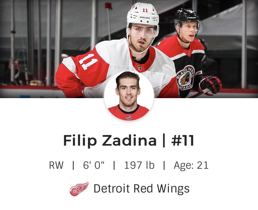 spittinchiclets's tweet photo. When you’re 2 inches taller than someone https://t.co/y6HKT0q7Nh