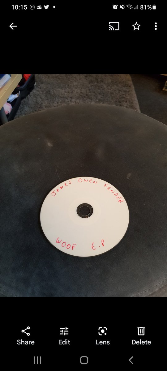 JaymieHaycocks's tweet photo. @afflecks_palace @BBC6Music Carpe Diem features on this classic from 2010/11 
A favourite from the gig at the Kasbah in Coventry around the same time too!
#whatdoyoumeanitsnotraining
#affleckspalace
#timstwitterlisteningparty https://t.co/scrdToC3uU