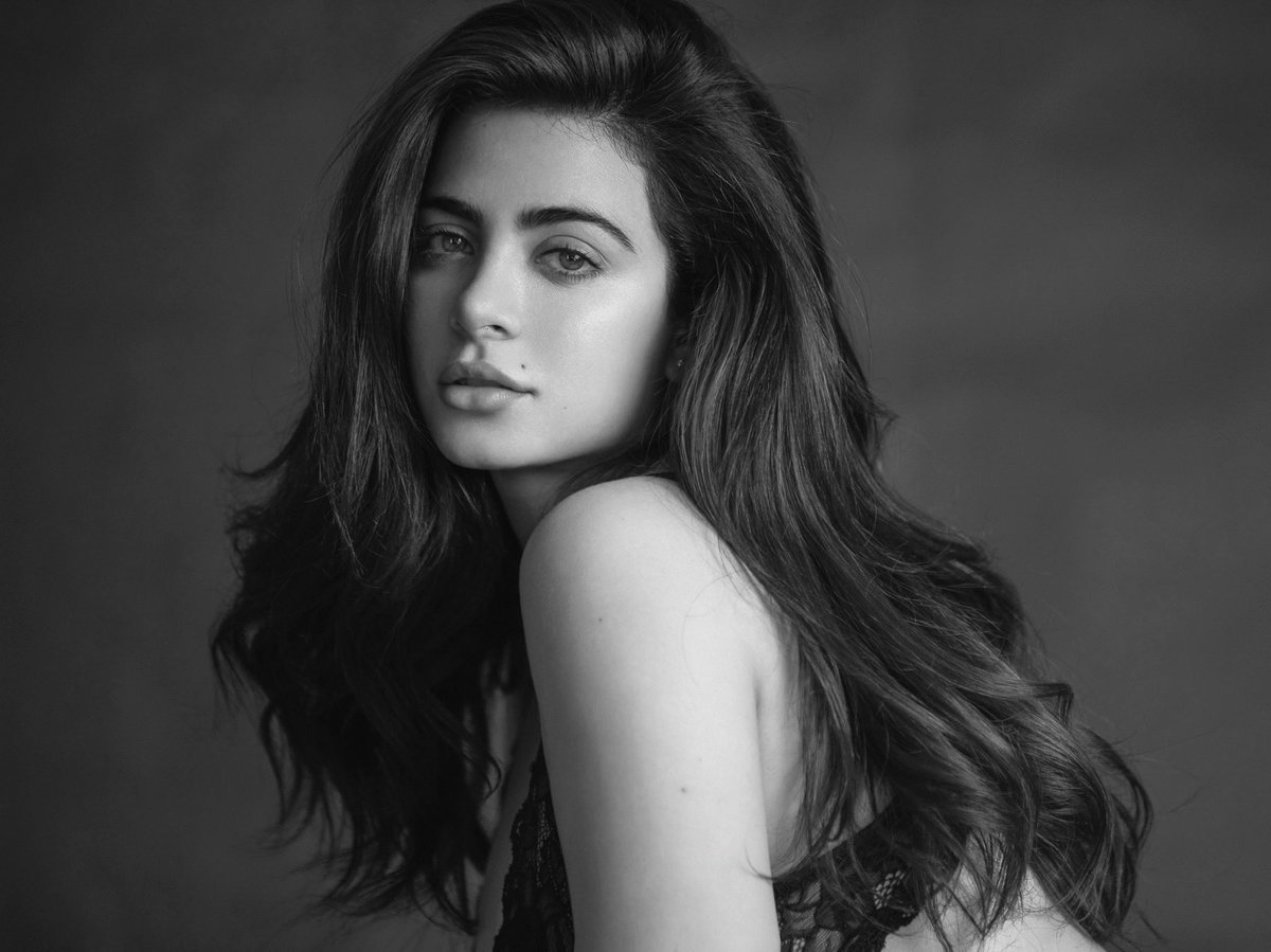EmeraudeToubia's tweet photo. ❤️‍🔥 https://t.co/x3yozcWMxW
