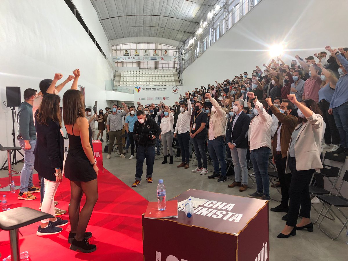 VictorCaminoVlc's tweet photo. Esta candidatura representa de la periferia al centro y, sobre todo, sin saltarse a las mujeres #DeLaUtopíaALaAcción https://t.co/sNkNAtNaq4