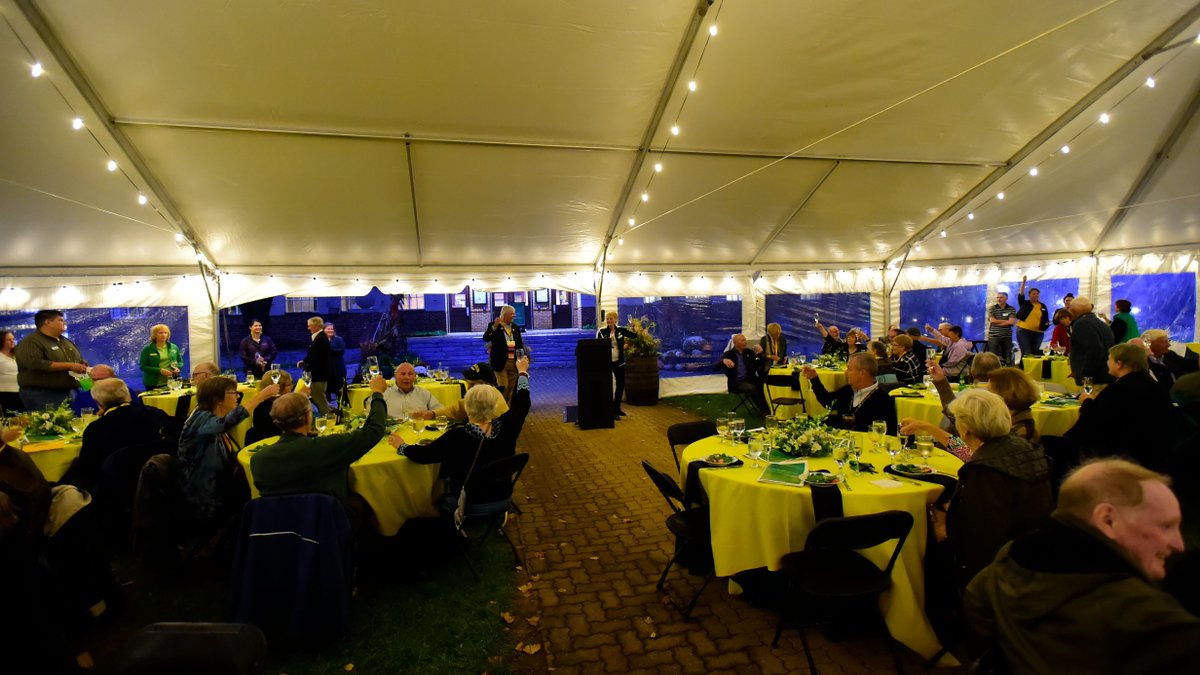 It was a great weekend on the Hill celebrating milestone class reunions, recognizing our alumni award recipients and Sports Hall of Fame inductees, cheering for the Green Terror, and more. View the full Homecoming 2021 recap here: mcdaniel.edu/news/together-…