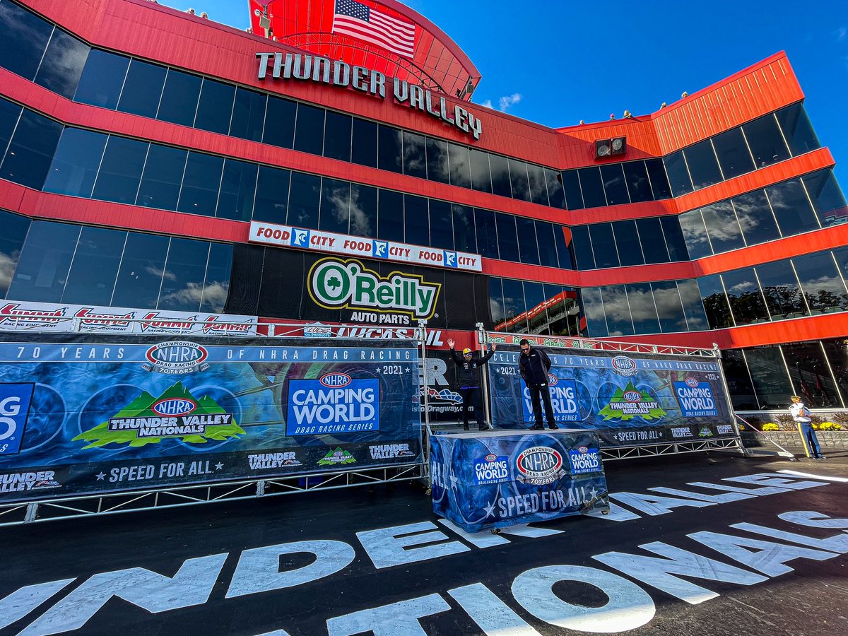 Early second round exit for our team at the #ThunderValleyNats. Positives are we scored our third No. 1 qualifier of the year and fifth one of our career. Two more races left! See you guys in Vegas. 

@srdrivenmedia 📷

#TeamDENSO #TeamSTRUTMASTERS #NHRA #NHRAPSM #VansonLeathers