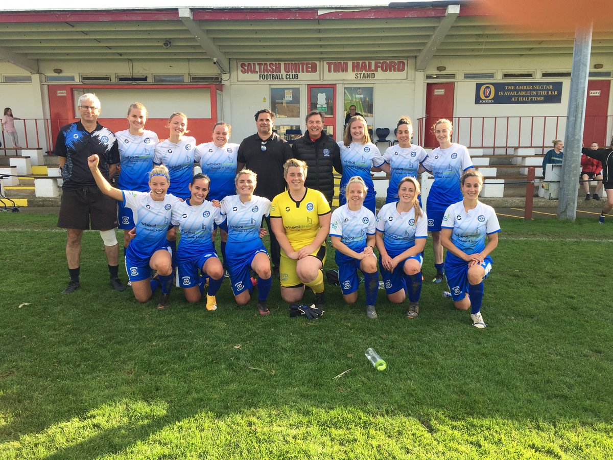 Goal_Mass's tweet photo. A wonderful afternoon @saltashunited it’s not often get win here, so 2see @HelstonWomen beat a very good @saltashunited_w 3-2 was extremely pleasing.. spent lovely hour chatting with chairman @DaveBis17589337 &amp; #Pottsy thanks 4Pasty, best in league..presented 4best liner award!😉 https://t.co/imABm0HuiG