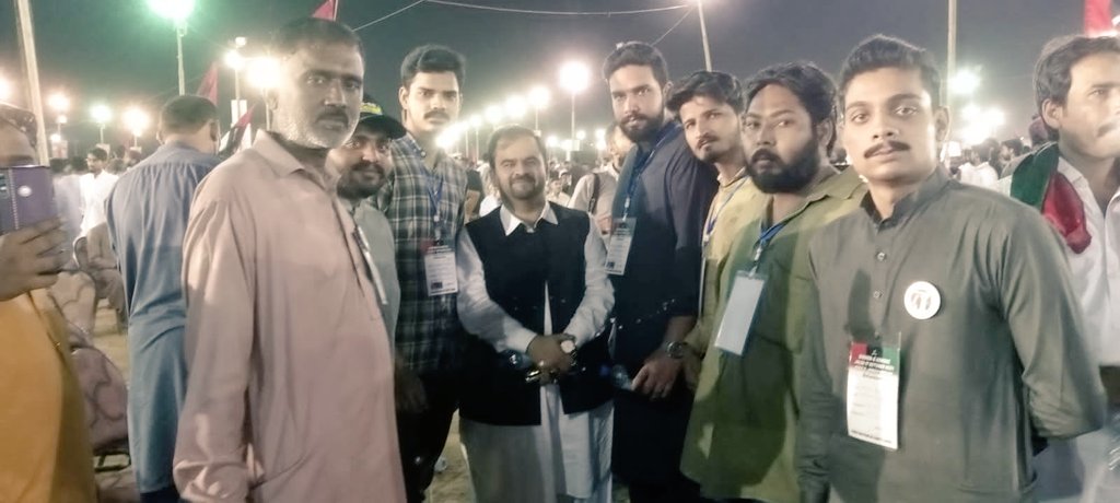AbdulArsalan7's tweet photo. 17 oct Karachi Jalsa “#Shohda-E-Karsaz”
@AAliZardari @BBhuttoZardari @JunaidSaleemJD @AmanMasoodKhan @MuradAliShahPPP @SaeedGhani1 @WajihaAbid1 @AqrabaFatima @NasirShahOffice @AroobaRabbaniPP https://t.co/pDa527aZim