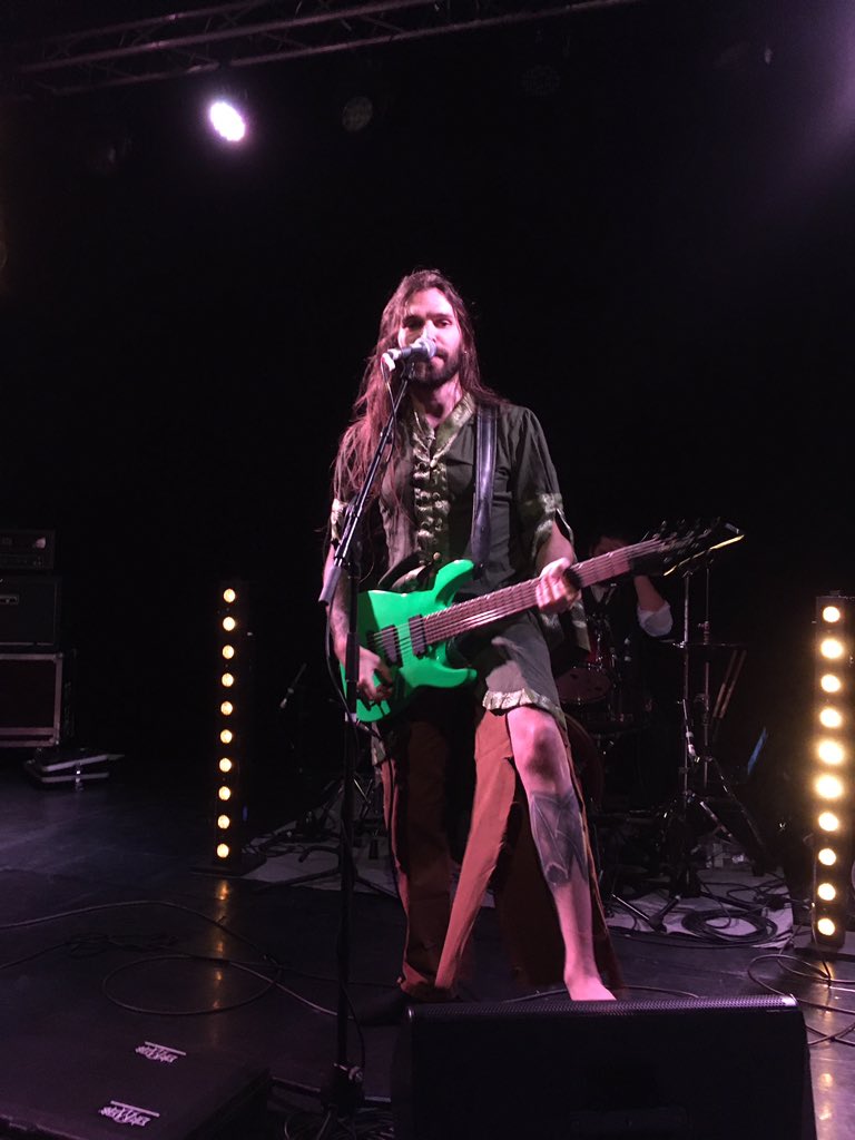 OriginalFei's tweet photo. Concert d’ @Ethmebb ! 
Retour sur scène, nouveaux costumes et aperçu du prochain album 🤘🤘🤘
C’était trop bon !!
@RemiEthmebb @Gobolz 

https://t.co/GaRwabUMQR

#Metal #Ethmebb #Musique #OrlanGoblum https://t.co/NlvnQSMuqF