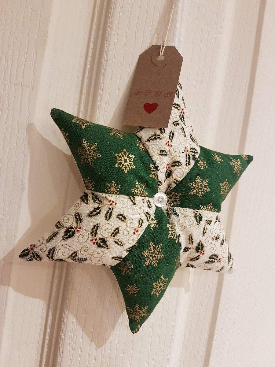 patch_happiness's tweet photo. It's that time again! My annual fundraising Christmas star decorations ⭐⭐ 

25% of each sale of one of these stars goes to @MummysStar, who do amazing work supporting pregnant women and new mums diagnosed with cancer. 

Please come take a peek and share!
https://t.co/p7eH34AJbd https://t.co/jXFwtKGoW8