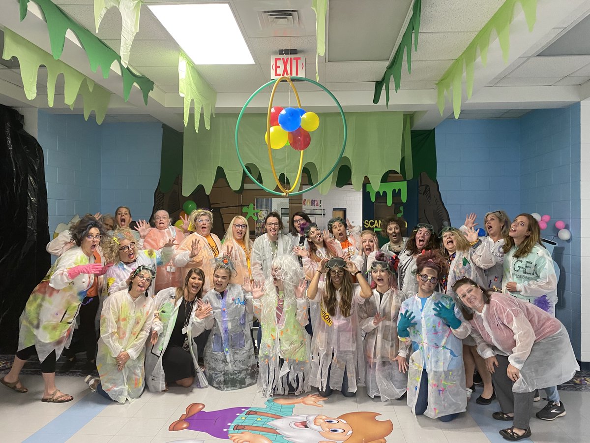 GeMassey's tweet photo. What a successful night! Over 420 attended our STEAM Night! Mad about SCIENCE! https://t.co/QGLO5Kffeb