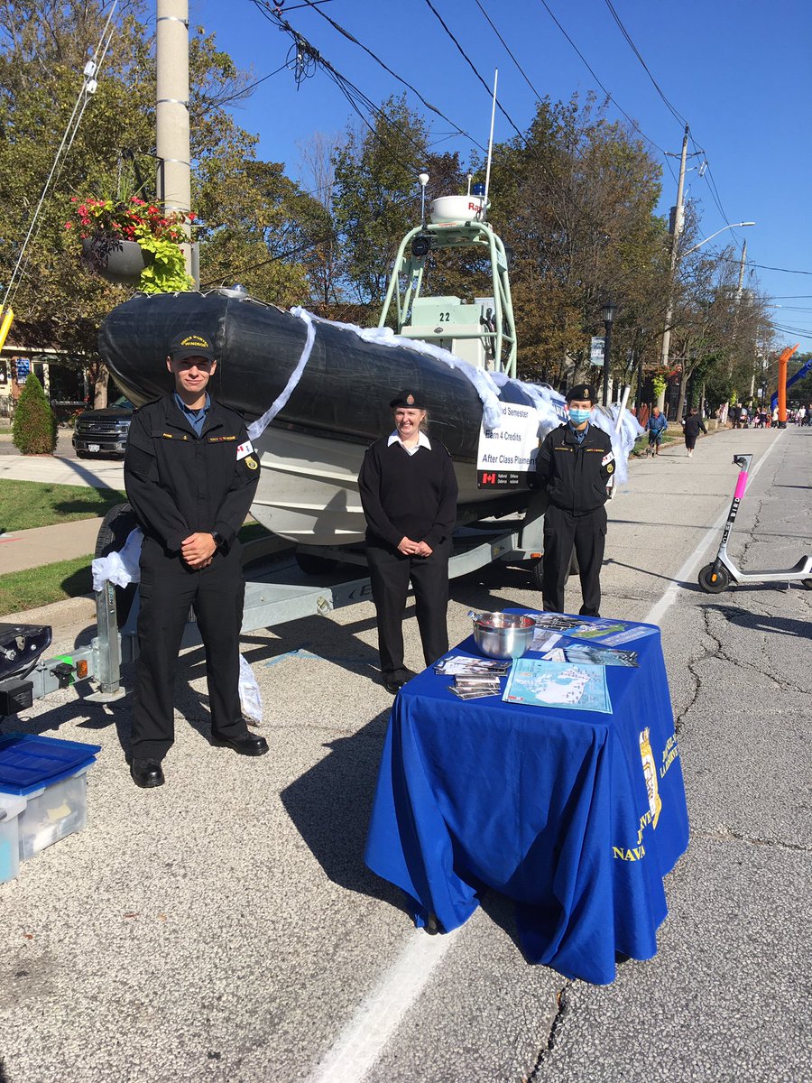 am800_cklw_'s tweet image. Another great year for Open Streets!   Spanning 8 kilometers, this was a great way to spend a Sunday ! #weparty #oswindsor #discoverthestreets #yqg @citywindsoron