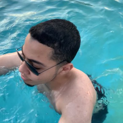 uncleSnapx's tweet photo. #NuevaFotoDePerfil https://t.co/s1szwqErs1
