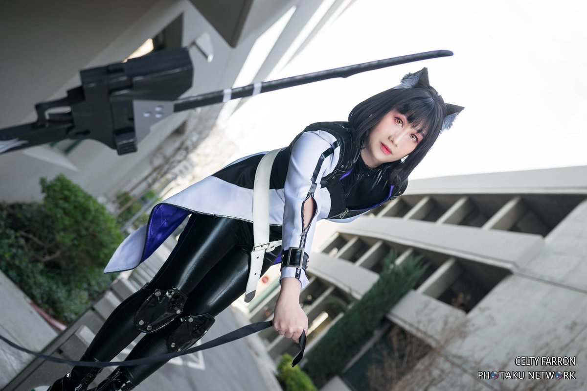 Are you ready for Halloween? 🎃🐈‍⬛ What are you dressing up as? 👻🔮

Last piece from the <a href="/NightshadeZine/">Completed! — Nightshade Zine</a>! Thank you for having me! 💜

Blake Belladonna • Celty Farron
Photo • @NetworkPhotaku 
Photo edited by me