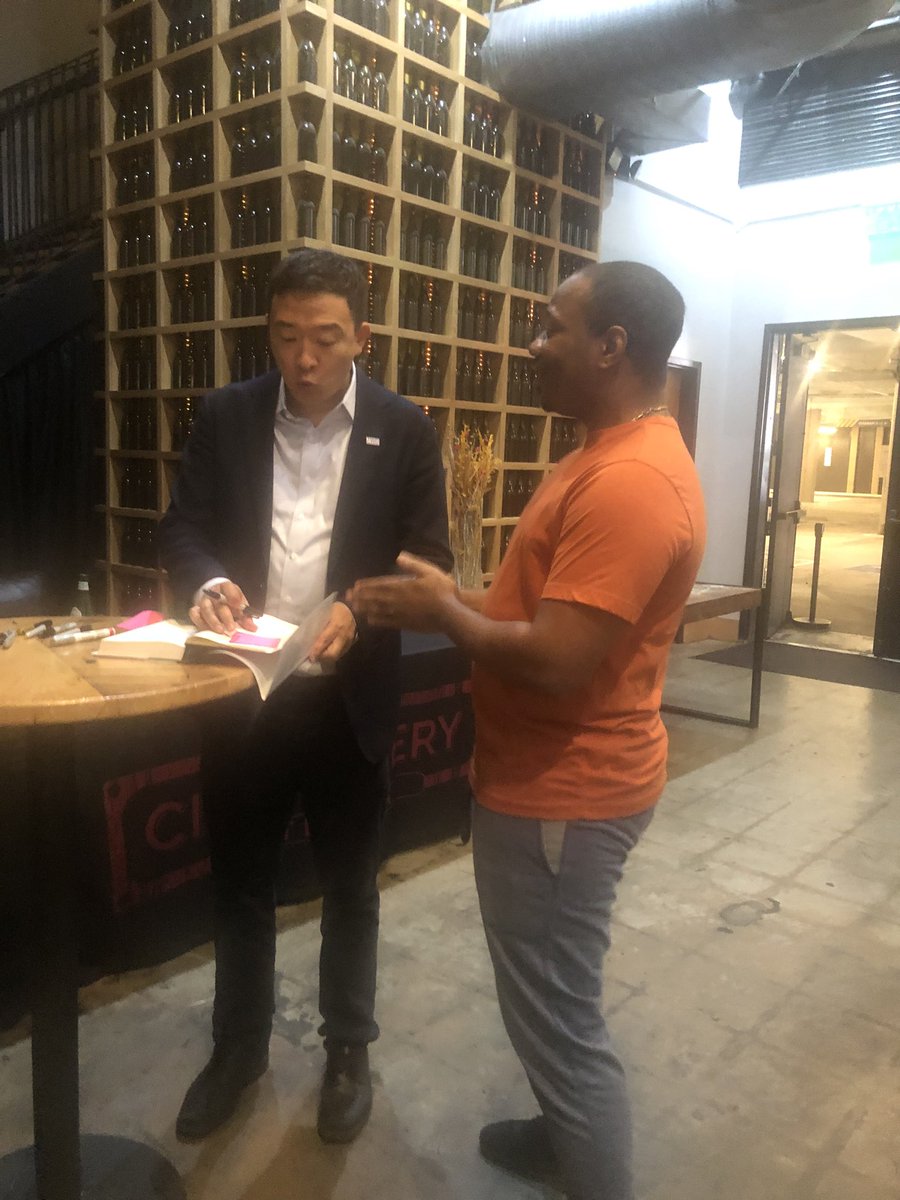 Me telling <a href="/AndrewYang/">Andrew Yang🧢⬆️🇺🇸</a> my whole life story in 20 seconds 🐛